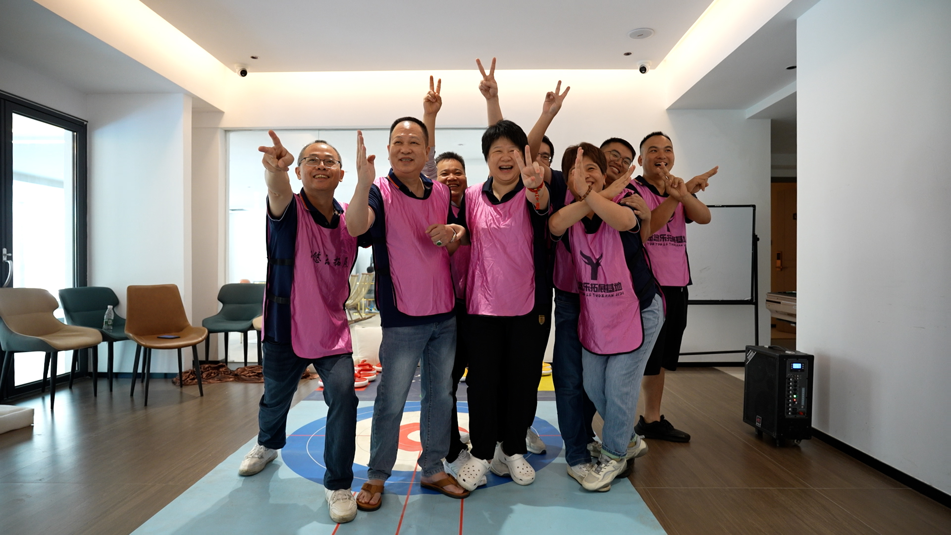 1736488975158740.jpg 310.jpg